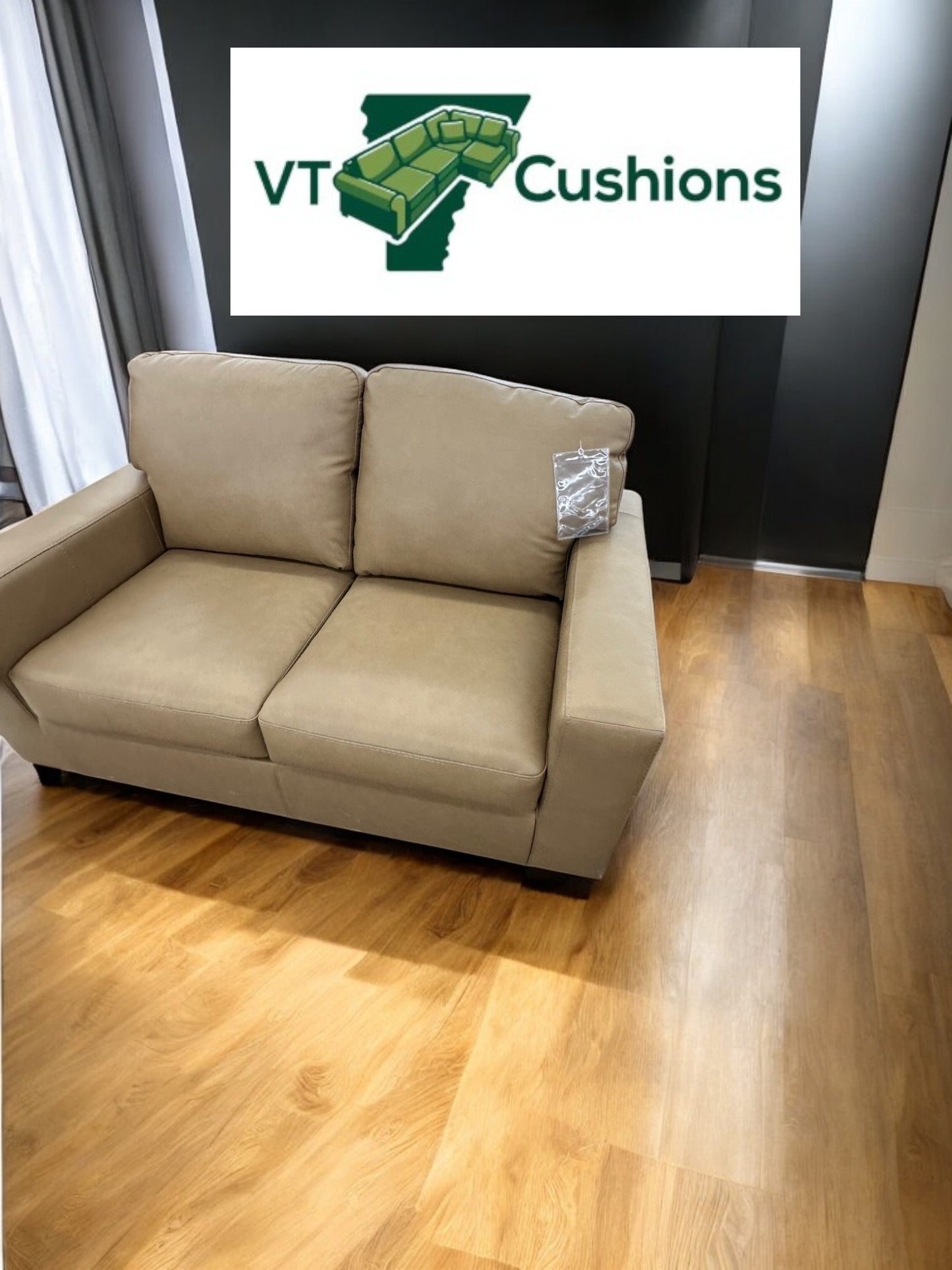 *Free Delivery* Brand New Matching Faux Leather Couch and Love Seat